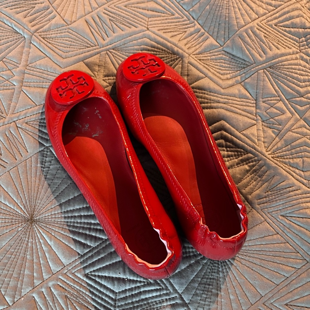 Tory Burch Hot Pink Patent Leather Ballet Flats Reva size 7